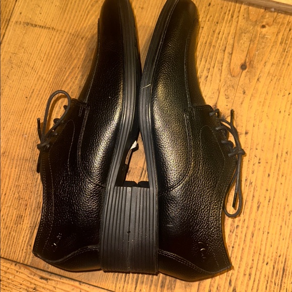 Clarks Whiddon Apron Oxford Size 9 1/2M - Picture 4 of 8